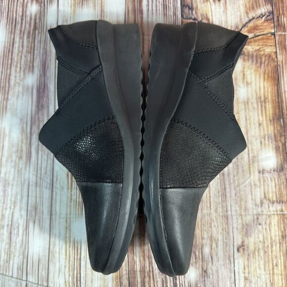 Clarks Cloud Steppers CADDELL DENALI Size 8.5 Black Wedge Heel Loafers Shoes - Picture 7 of 11